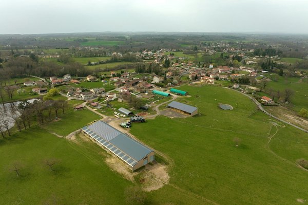 Hangars agricoles photovoltaïques : économisez sur l'énergie